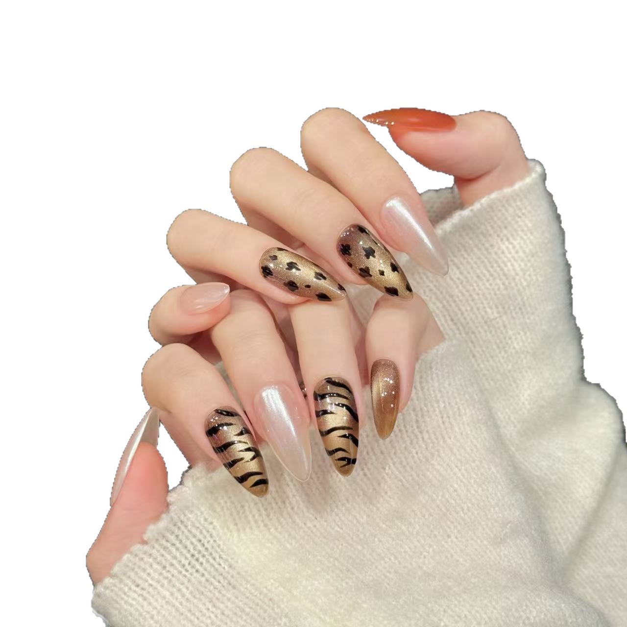 10 قطعة اللوز اليدوية الصحافة  - مراجعة Nail Art Zebra Design وسعره