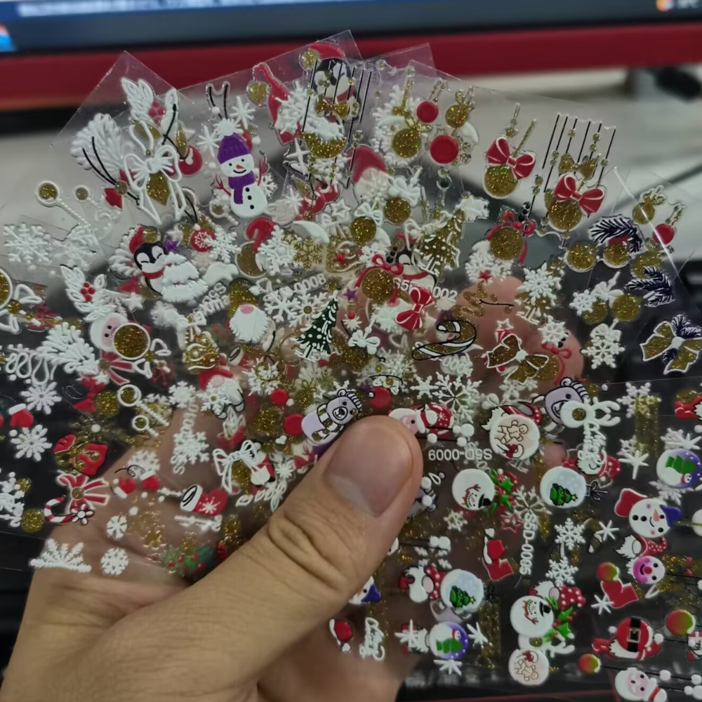ملصق أظافر منقوش لامع 5D لعيد  - مراجعة Nail Art Xmas 2025 وسعره